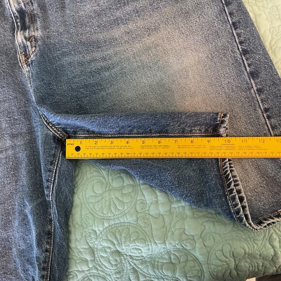 Levis Mens 569 Loose Straight Fit Shorts Denim Medium Wash W48 - Picture 12 of 13